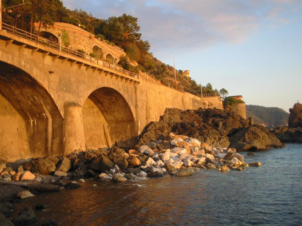 Sostio A Levante Framura Buitenkant foto